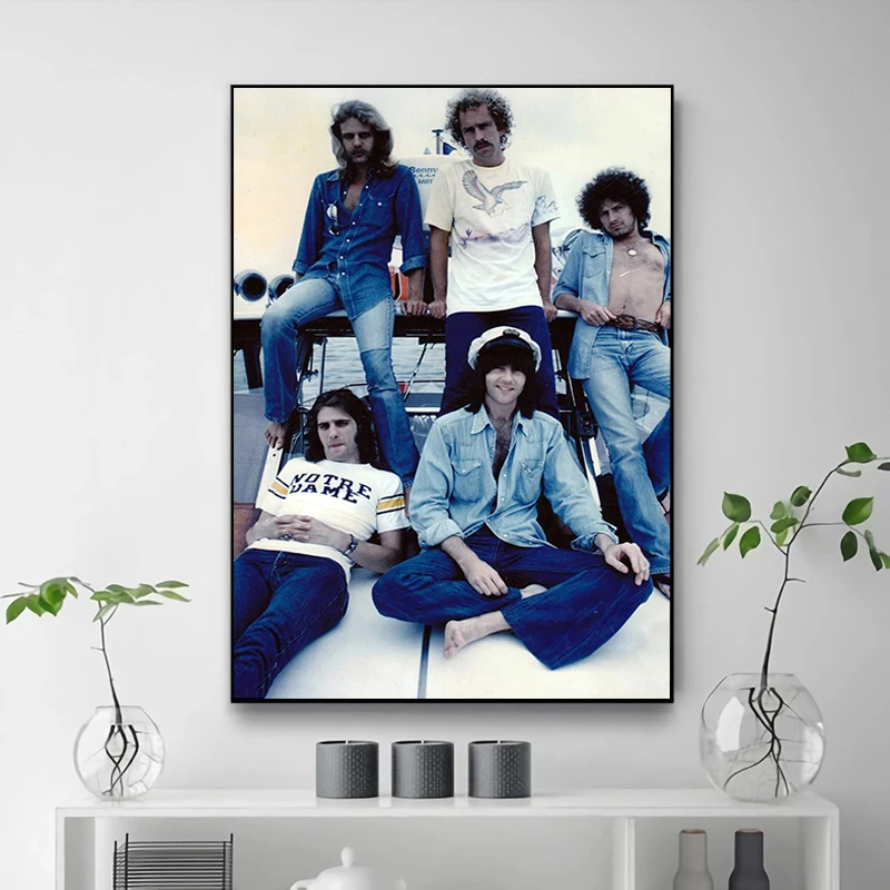 Channel Eagles Play Tonight Wall Art